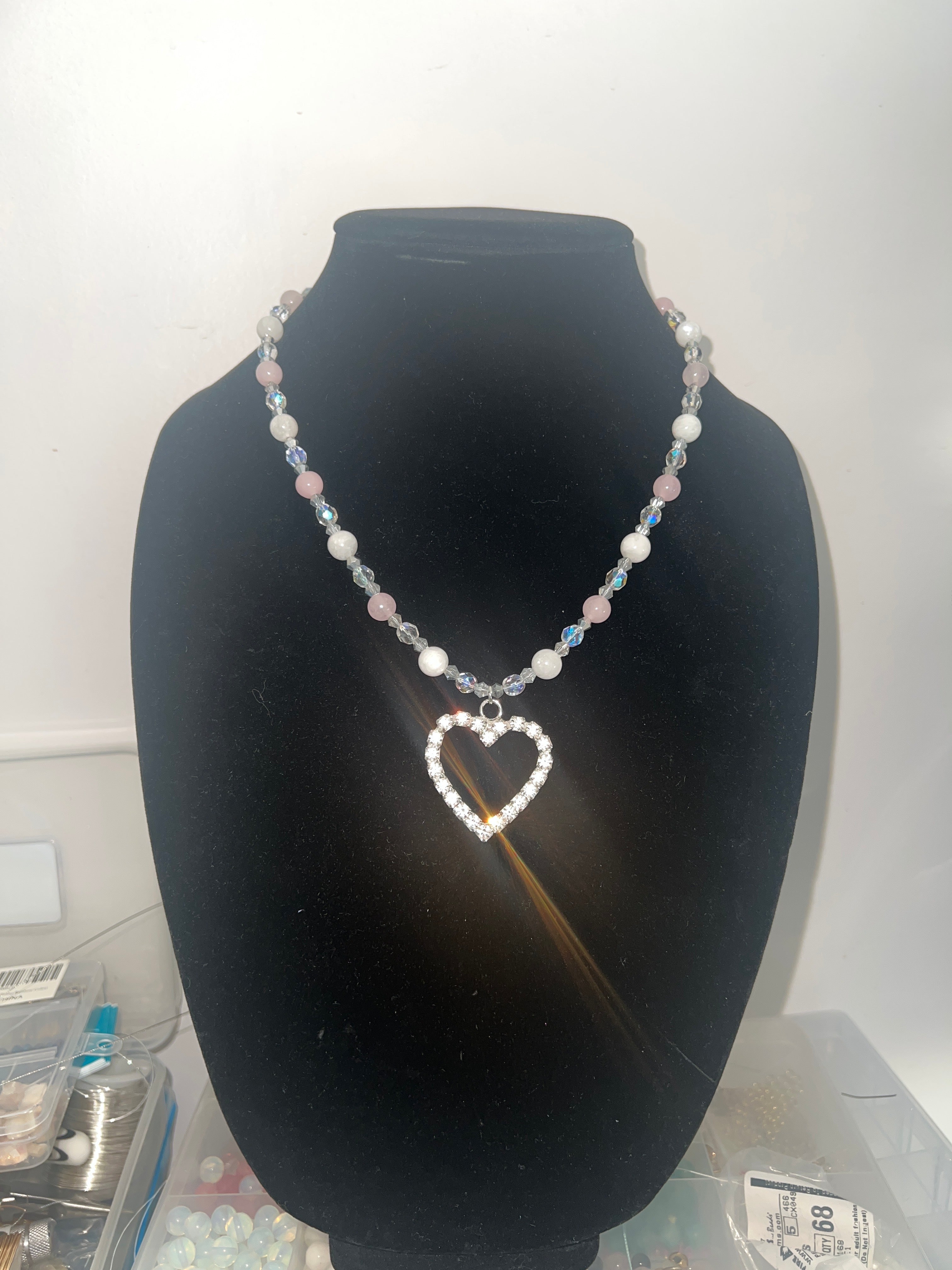 Divine Love Shield – Crystal Heart Necklace – pendulumnyctarot