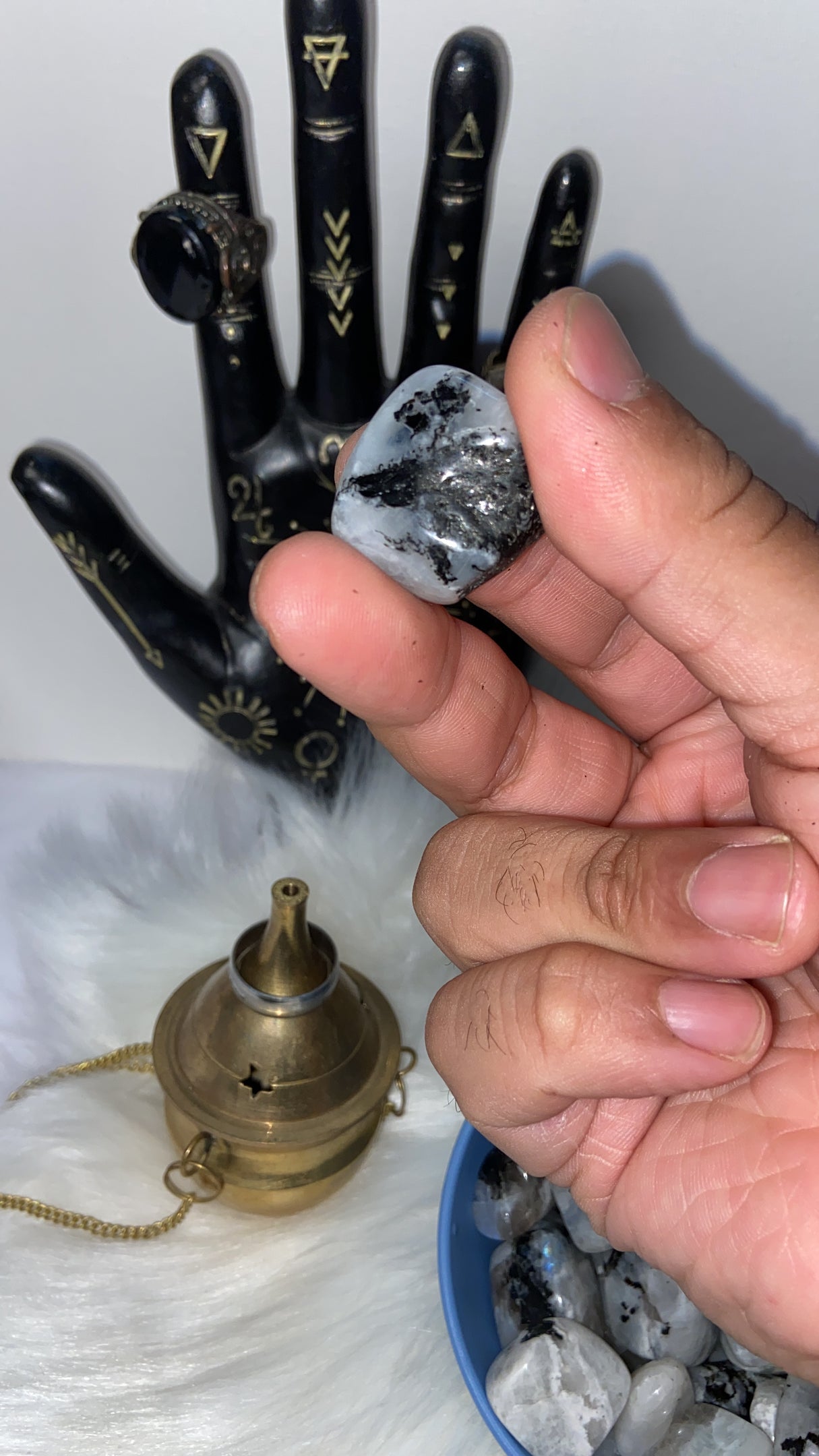 Tumbled stones (precious stones )