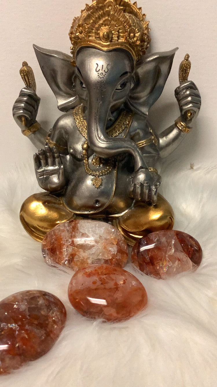 Fire 🔥 quartz (crystal palm ✋)