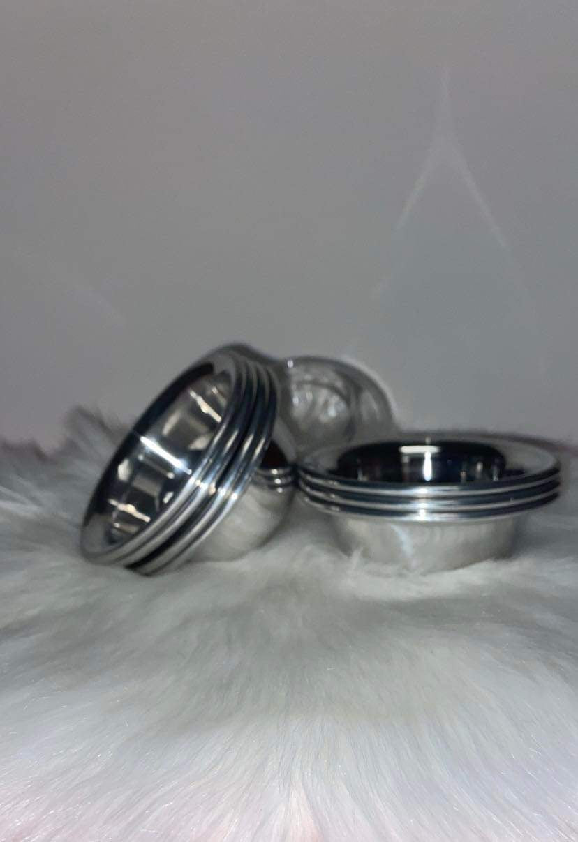 Silver bowls (burning)