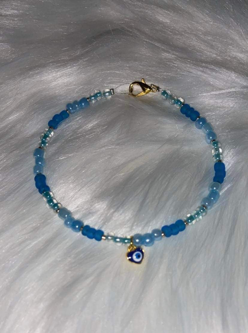 Blue evil eye bracelet