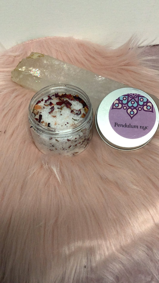 Love spell ( love me 😍🥰🥀🌹spiritual baths )