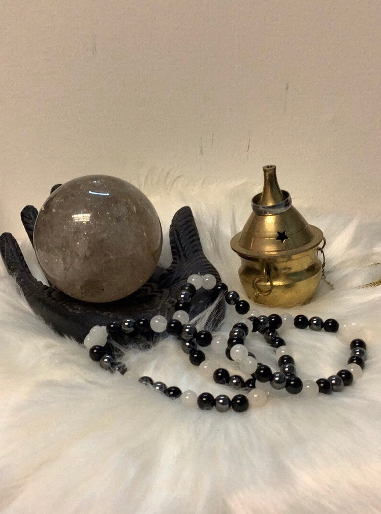 Jade Flower 🌸 Crystal Bracelet

(Hematite • White Jade • Black Onyx)