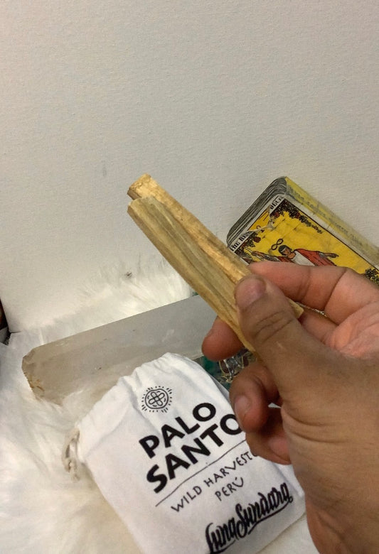 Palo santo (🤞 comes in 3 ✌️)